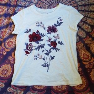 NWOT American Eagle White Floral T-Shirt